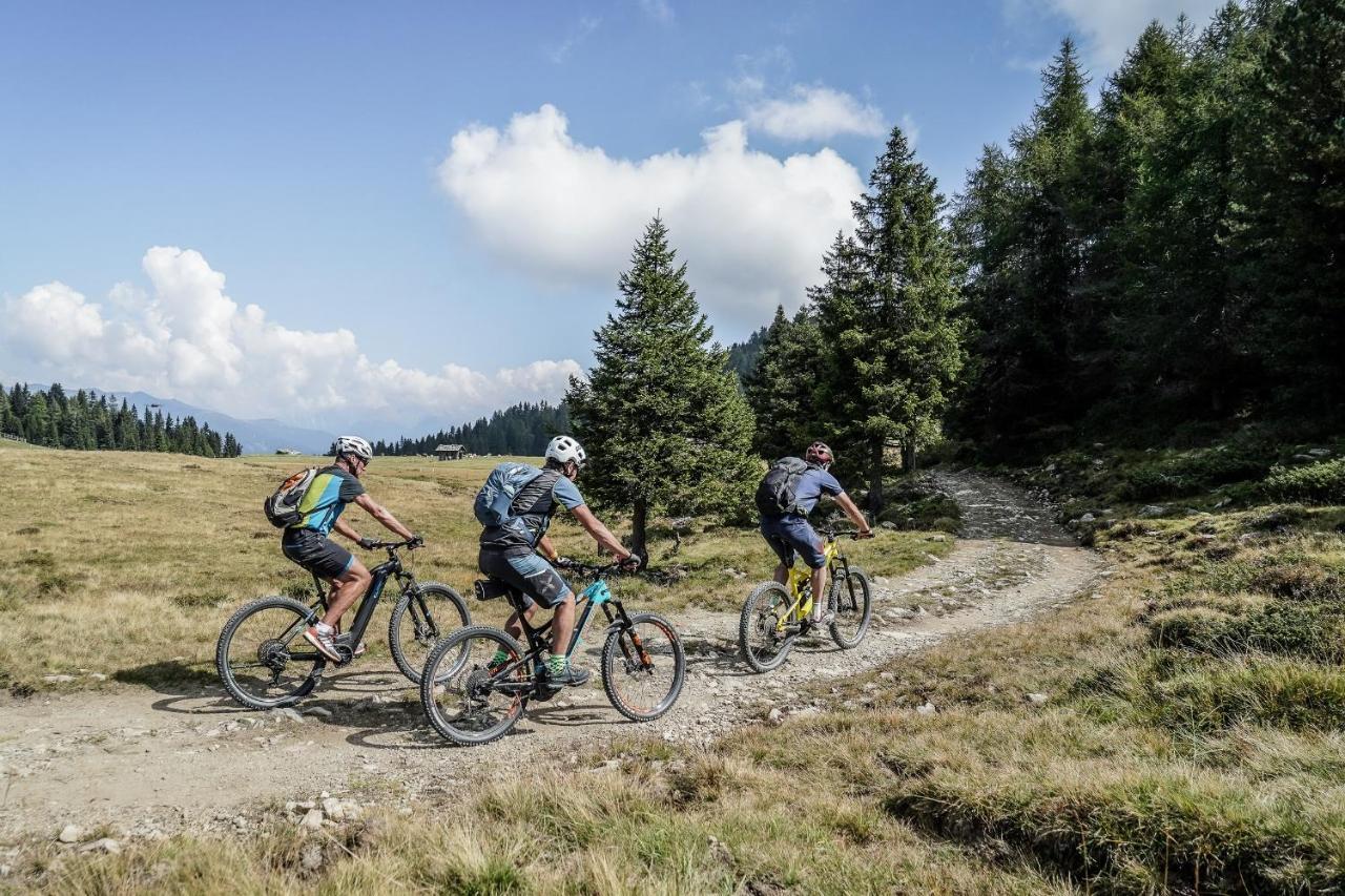 Landhotel Gasthof Zum Loewen Rodengo Exteriér fotografie